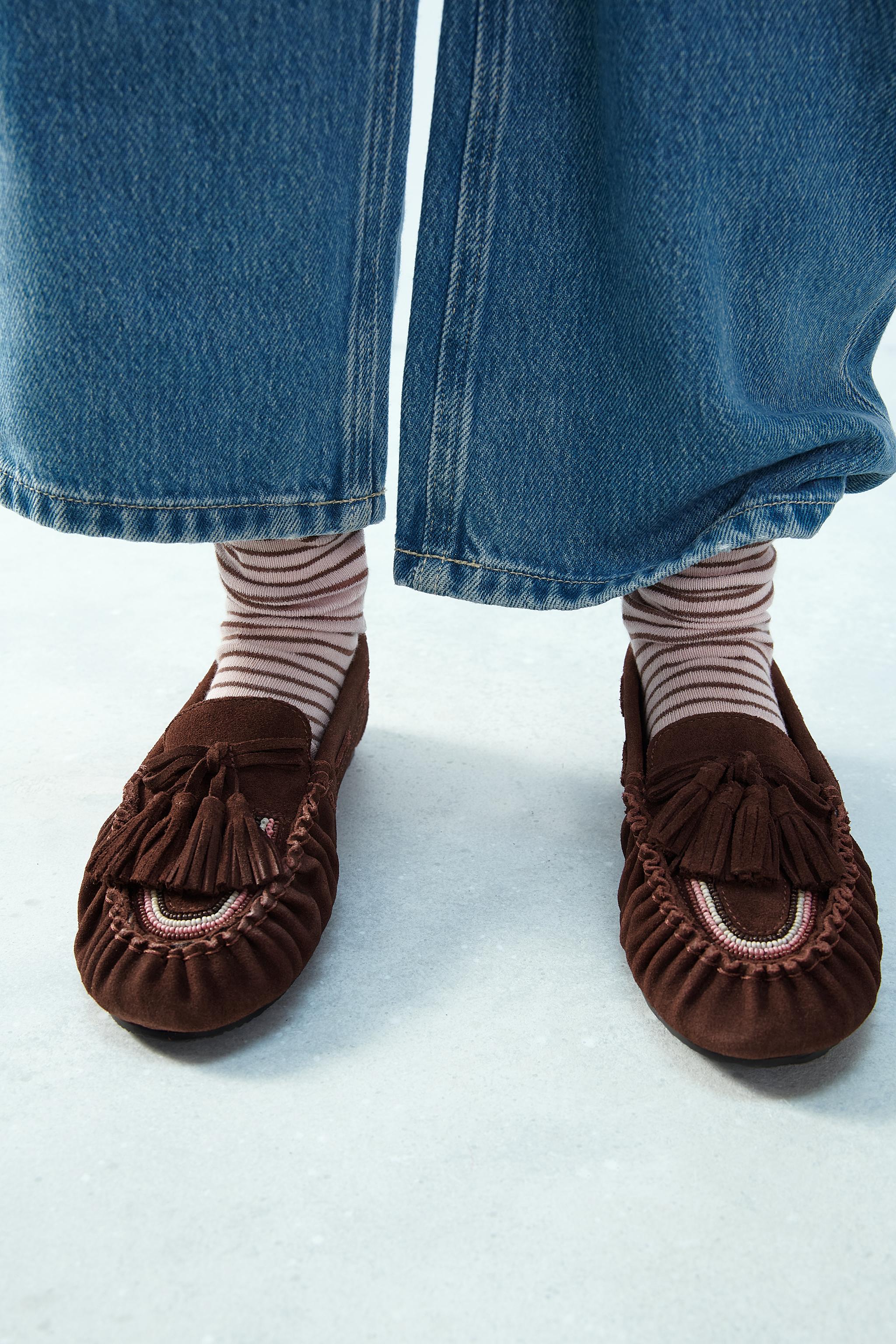 LOT DE CINQ PAIRES CHAUSSETTES LONGUES À RAYURES